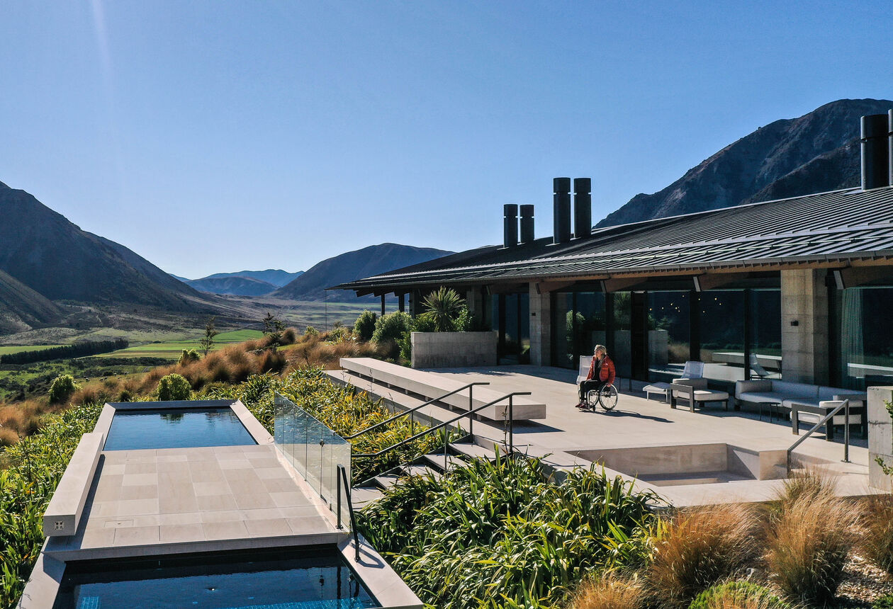 New Zealand offers bespoke and authentic luxury experiences in stunning natural settings hosted by our naturally warm and welcoming people.