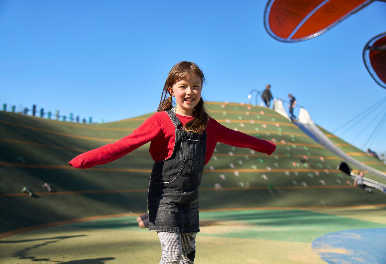 No matter what age, there’s no shortage of things to do in New Zealand! Check out the top things to do with kids. 