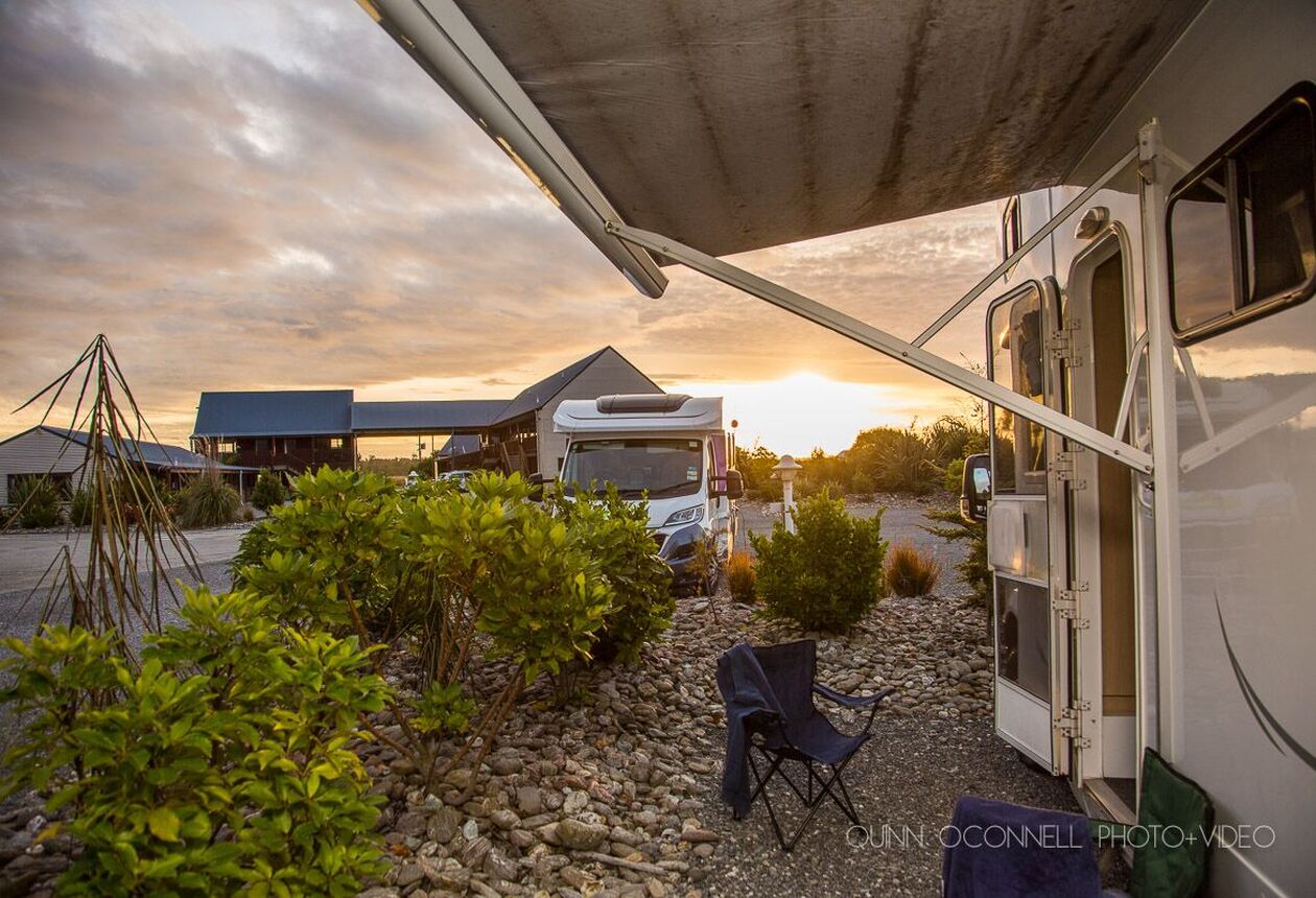 New Zealand holiday parks and campgrounds are the best way to stay closer to nature. Get a taste of New Zealand's great outdoors and find your perfect tent site or motorhome park. 