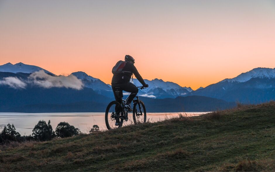 Bicycle trails near Lake Te Anau