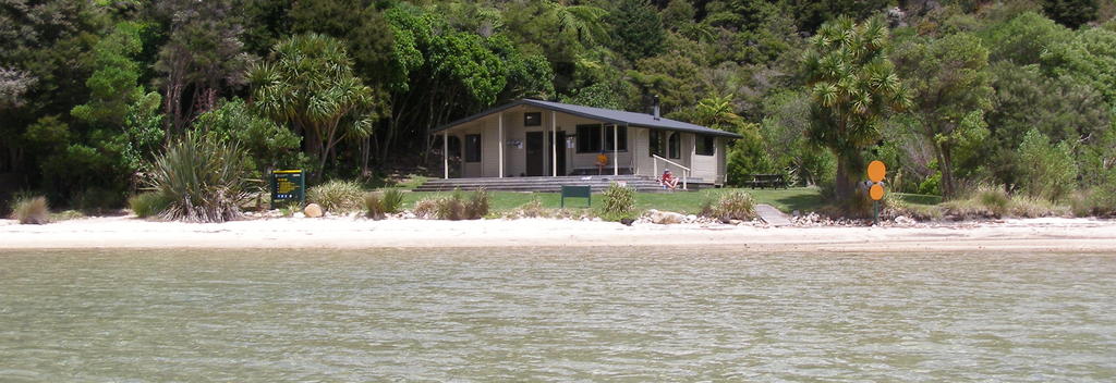 Awaroa Hut, Abel Tasman 