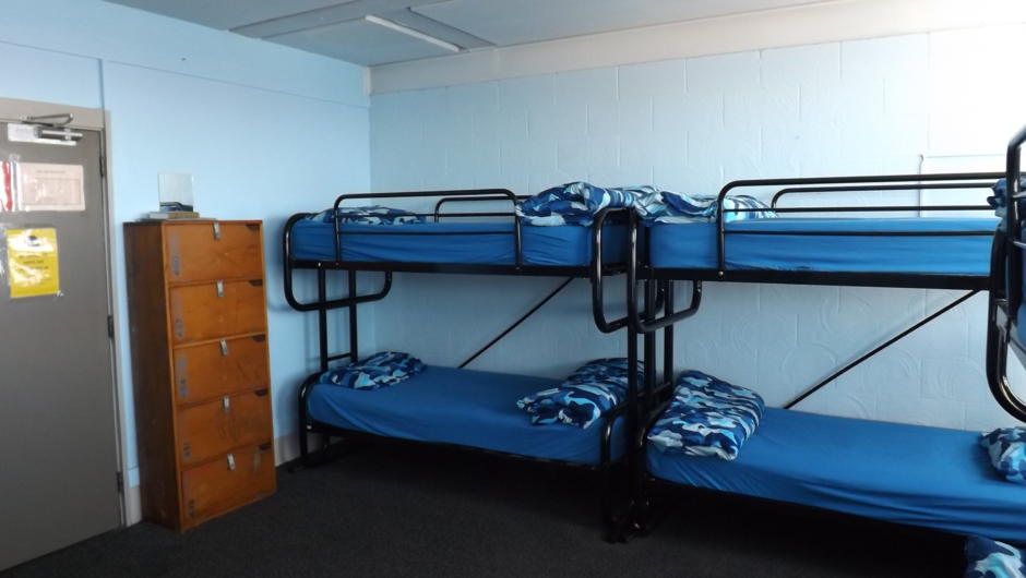 8 Bed Mixed Dormitory