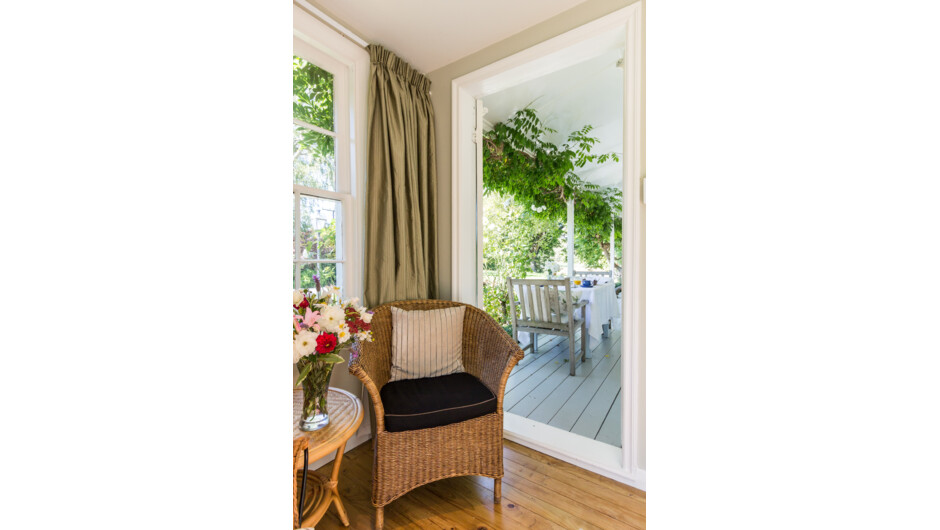 Garden suite - french doors to shady verandah