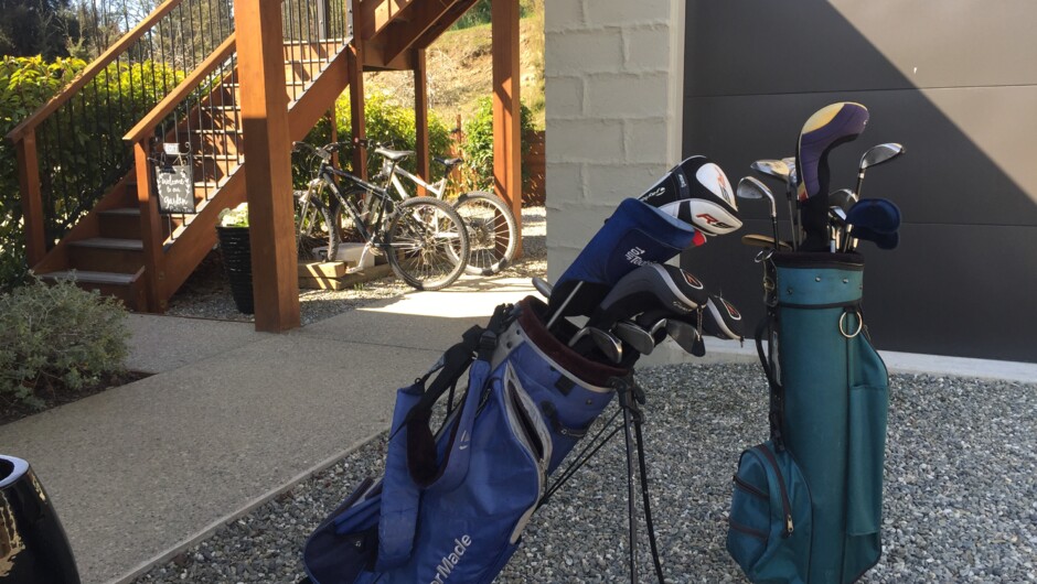 Bikes and Golf Clubs for guest use