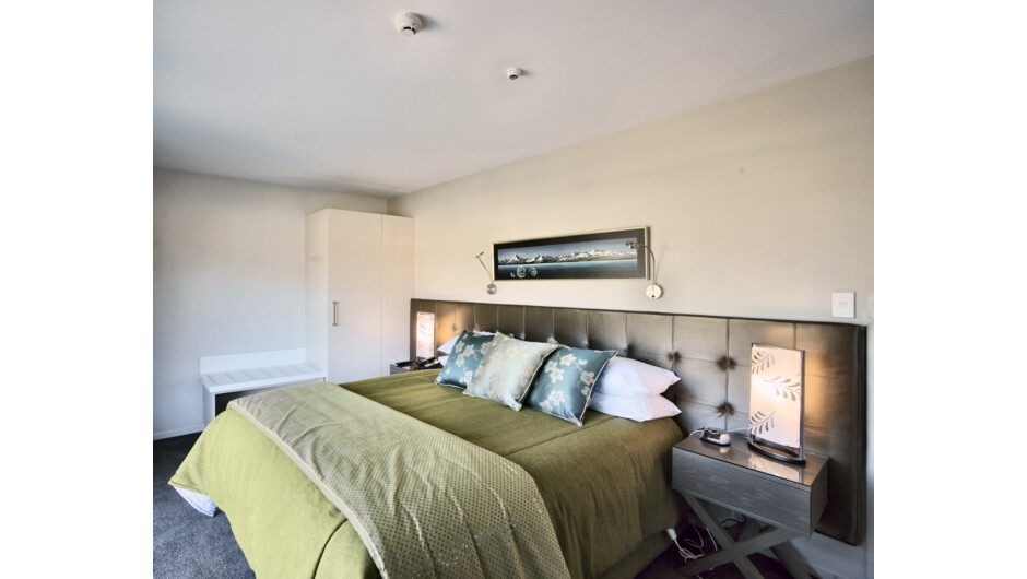 Bedroom Mt Isobel suite