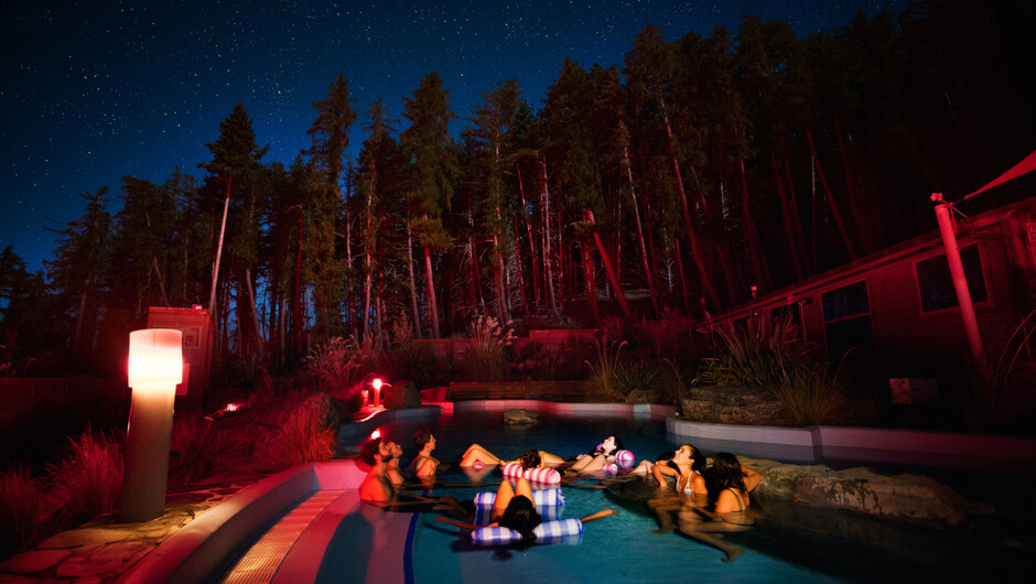 Star gazing in the hot pools