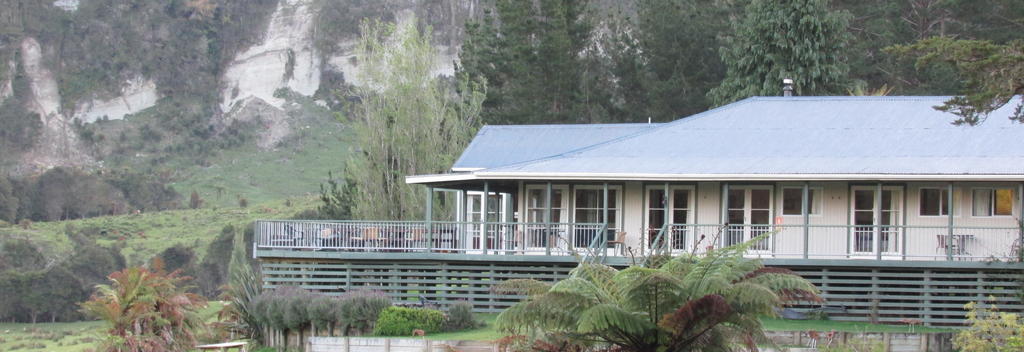 Bridge to Nowhere Lodge,
Wilderness Region, Whanganui River National Park
Unique!