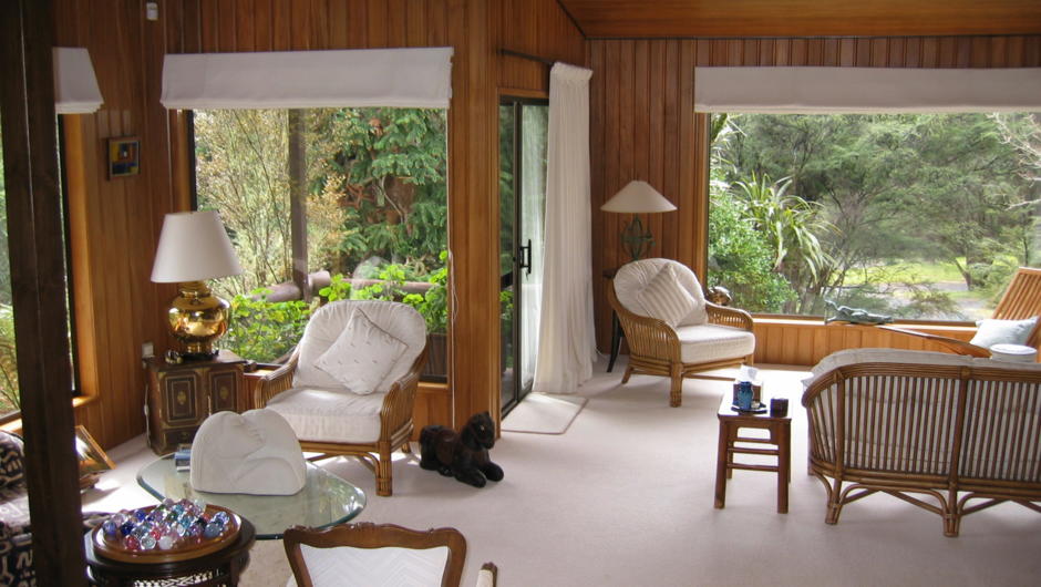 Lodge - living room