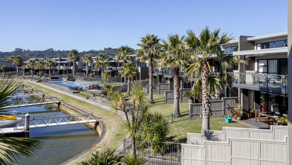 Sovereign Pier on the Waterways