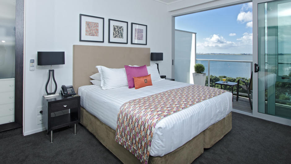 Hotel on Devonport Harbourview Room