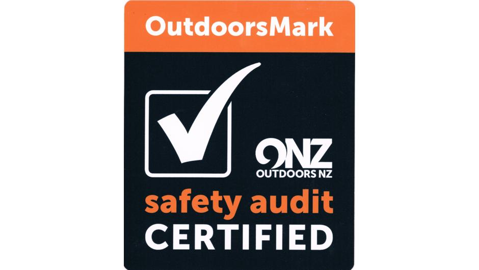 已通过 OutdoorsMark 户外活动安全标准认证