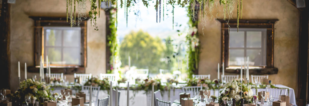 The Hayes Room is a fantastical location like no other. Entering through our exquisitely-manicured gardens with panoramic views of the lake and mountains, the majestic setting will take your guests' breath away from the moment they arrive, and provides a 