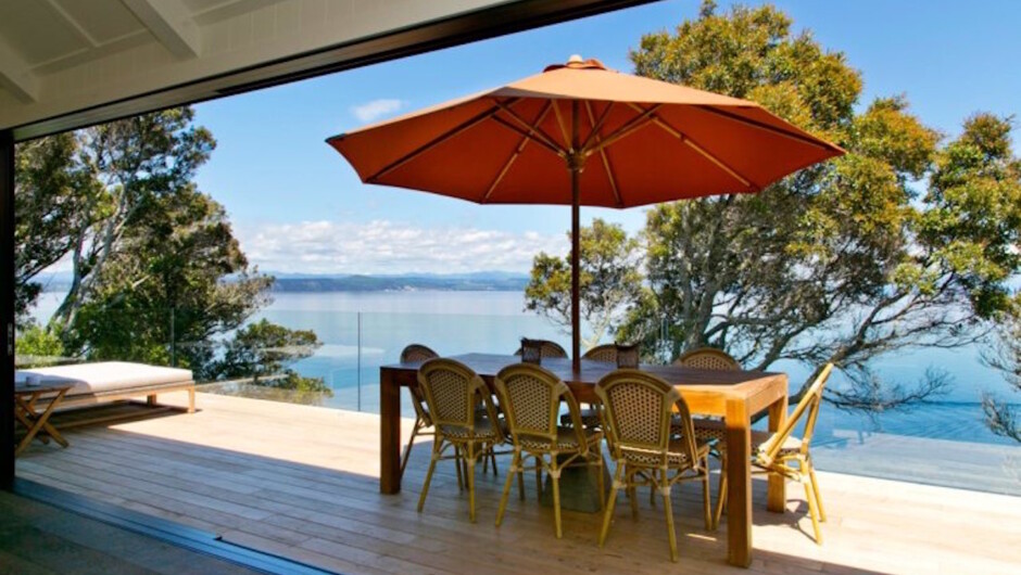 Alfresco dining area overlooking the lake
