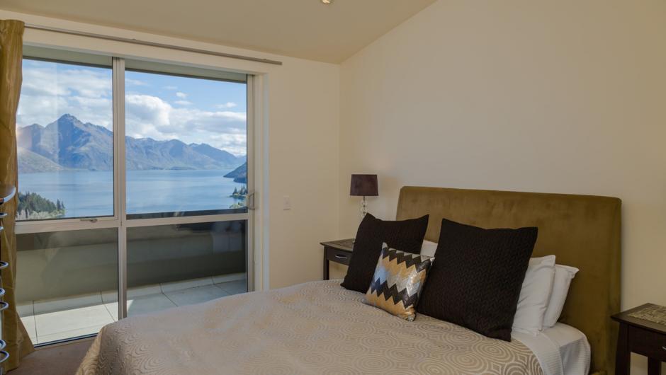 2 bedrooms have stunning lake views; all bedrooms have TVs with SKY channels