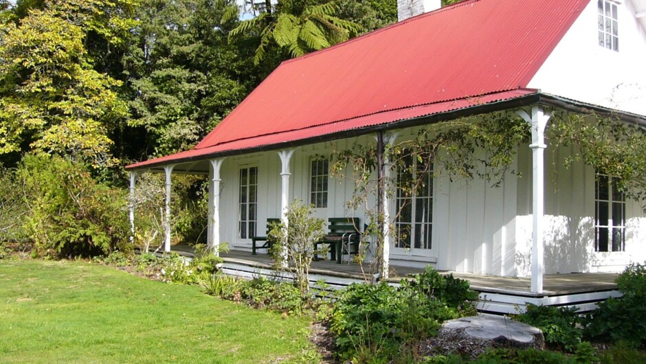 Hurworth Cottage, near New Plymouth