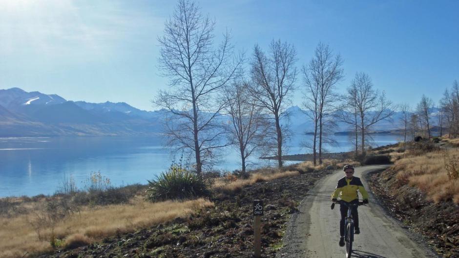 Cyclist on the Pukaki Foreshore section of the Alps 2 Ocean cycle trail