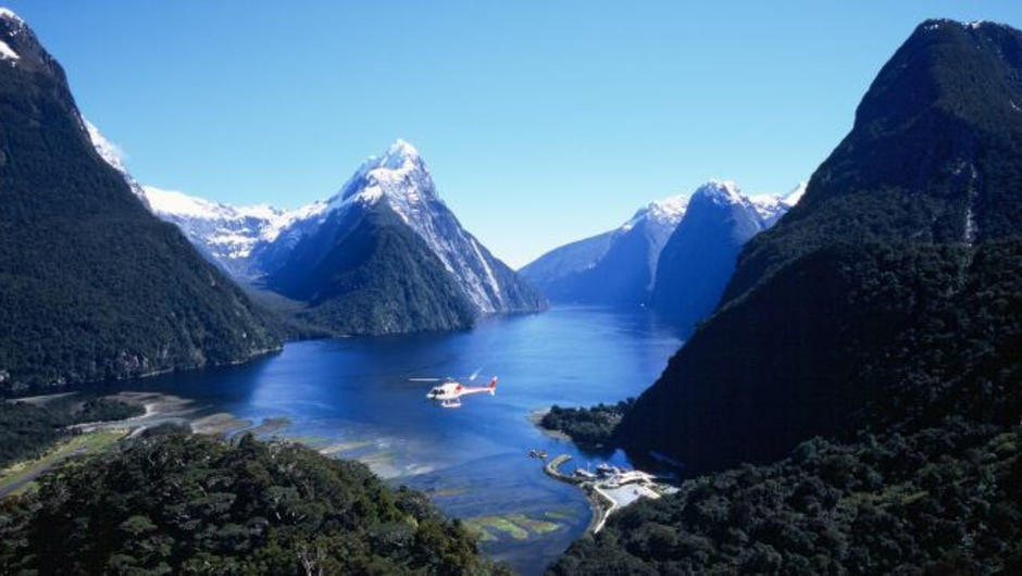 Milford Sound scenic flights with Glacier Southern Lakes Helicopters