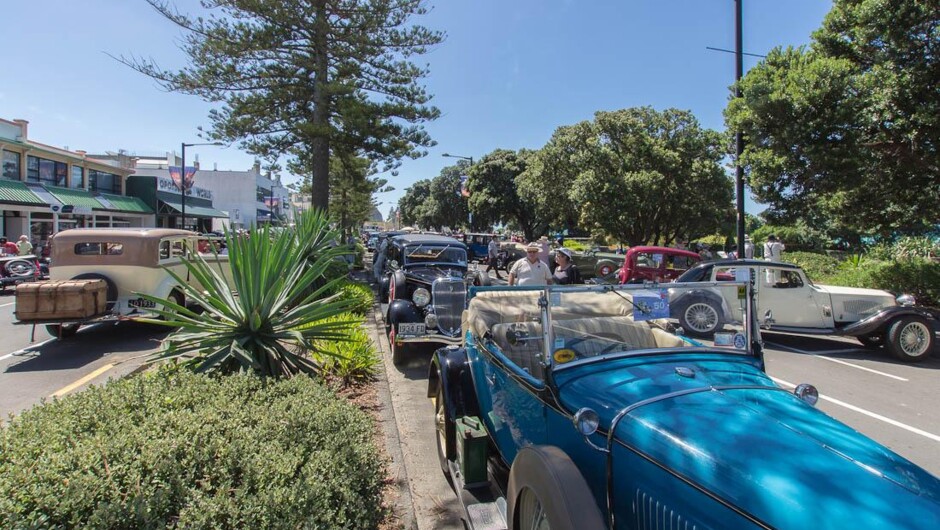 Napier - Art Deco Festival and vintage cars