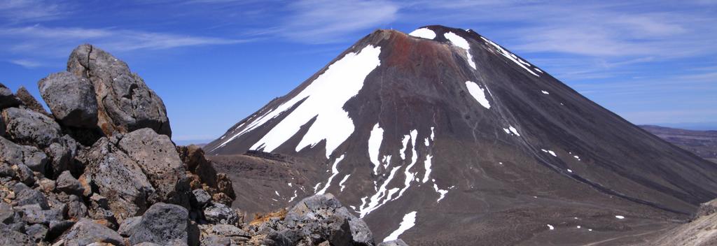 the climb up to red crater looking back to Mt Ngauruhoe