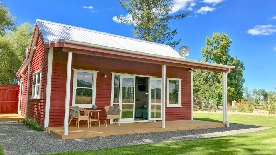 Luxury cottages located in Staveley between Christchurch and Lake Tekapo.