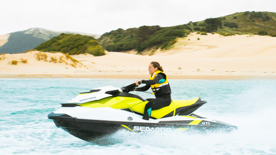 Jetskiing on the harbour