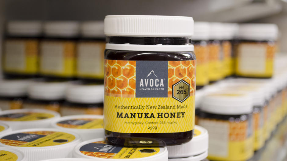 マヌカハニーを含む蜂蜜製品はブランド・種類も豊富に取り揃えております。