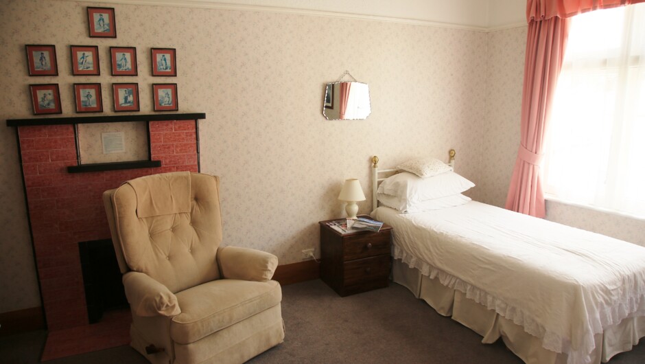 The Pictonian room extra bed
