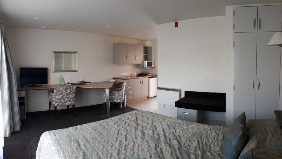 Large, spacious studio unit with either upstairs balcony or ground floor garden patio.