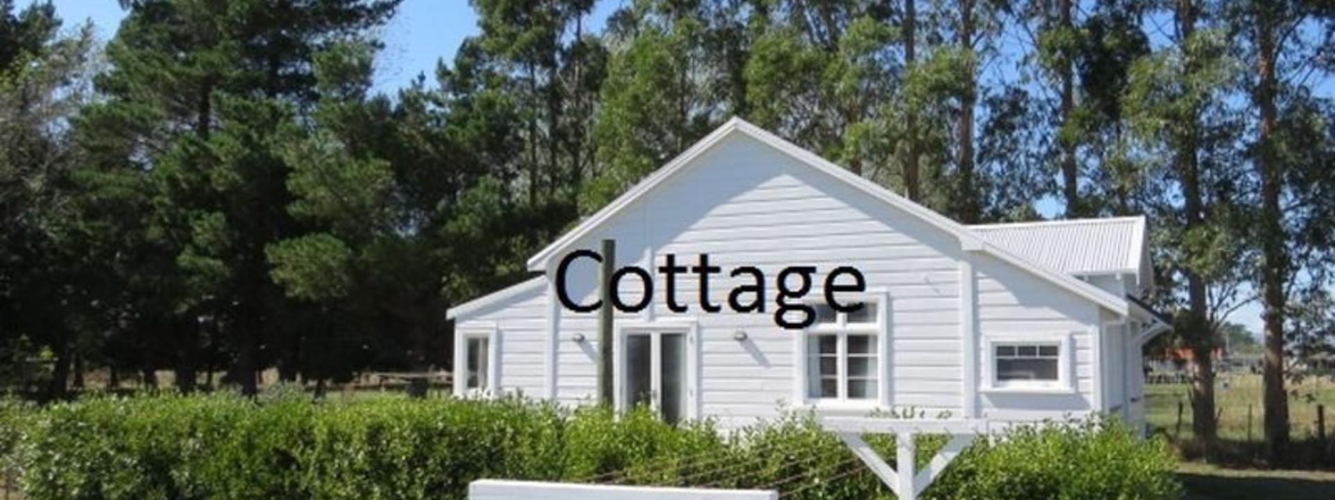 Logo: The Winedrinkers Cottage