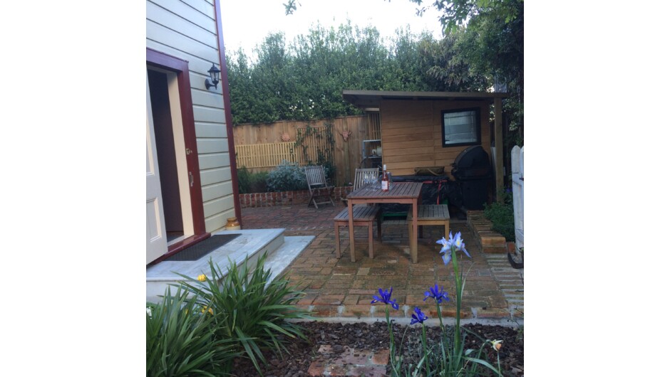 Wellington City Townhouse - BBQ area