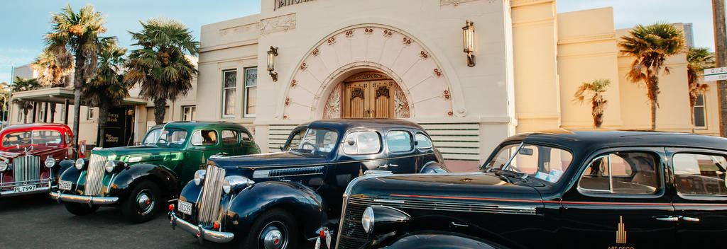 Vintage Cars in front of the National Tobacco Building