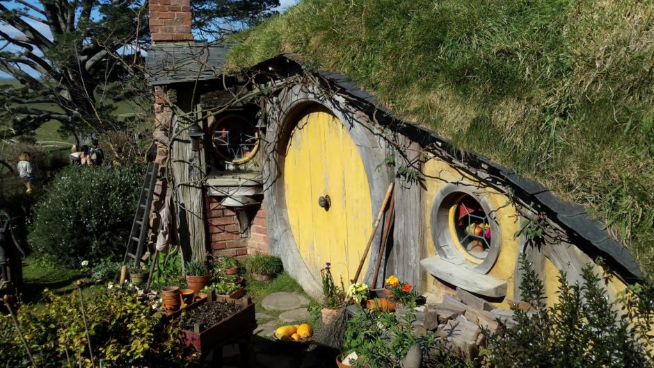 Hobbit houses at Hobbiton, Lord of the Rings film site