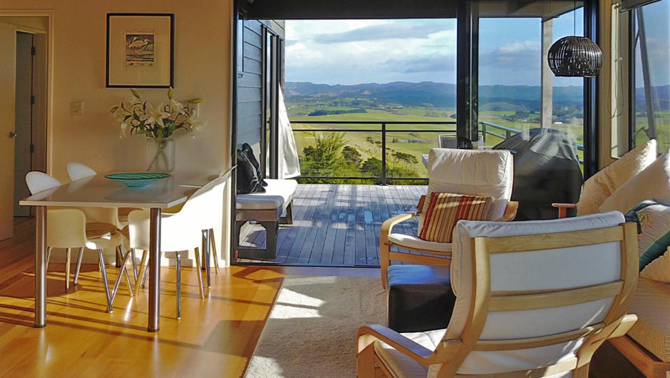 Te Huia. Incredible ocean and coastal views, quiet, private and secluded.