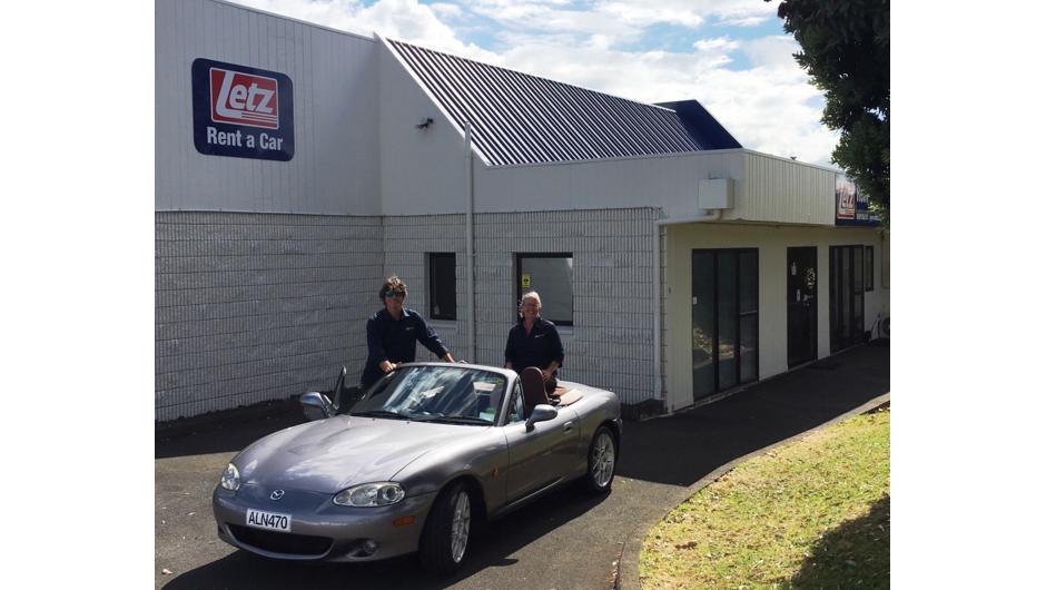Hire a MX5 Convertible from the friendliest rental car company in Auckland