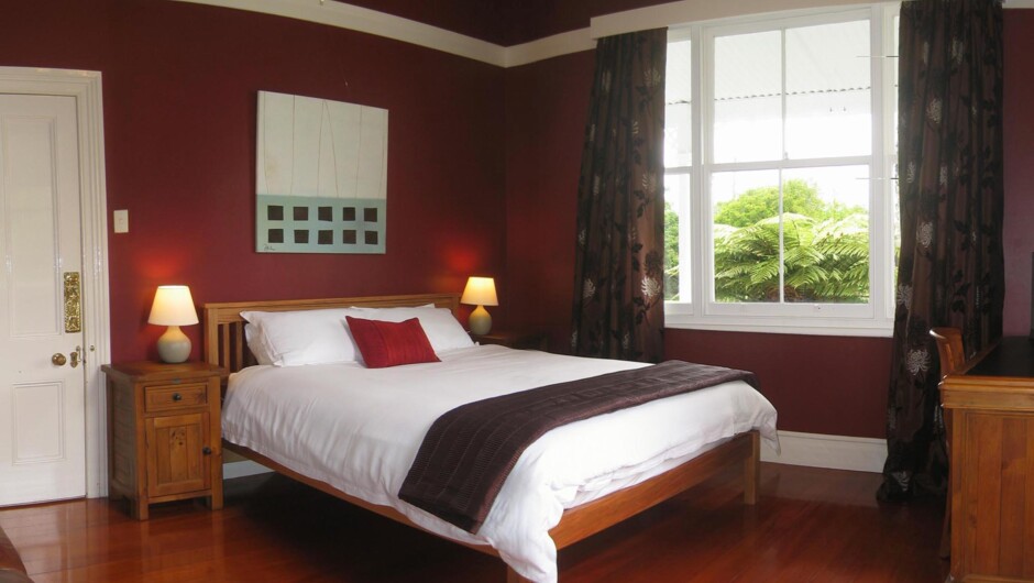 Deluxe King B&B Room with Ensuite & Sitting Room