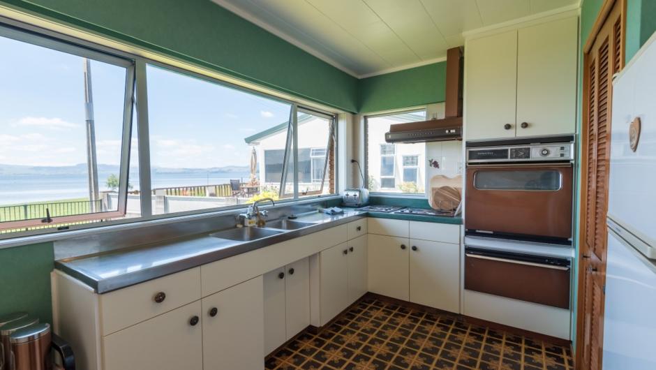 Kitchen - Lakeside Property Rotorua