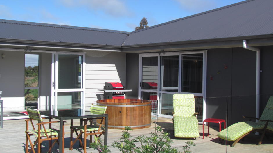 Guest deck with Hot Tub, BBQ, sunloungers and Ruapehu mountain views