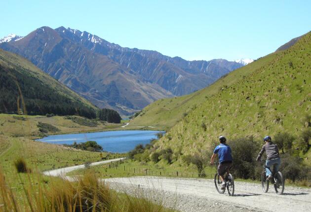 This short and sweet circuit around tranquil Moke Lake, backdropped by golden, tussocky peaks, can also be turned into a super-scenic all-day mountain biking adventure.