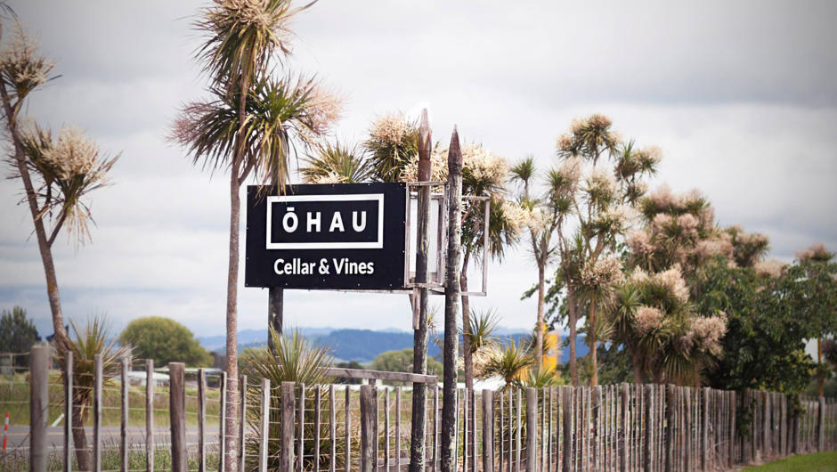 The Ohau Wines sign, State Highway 1