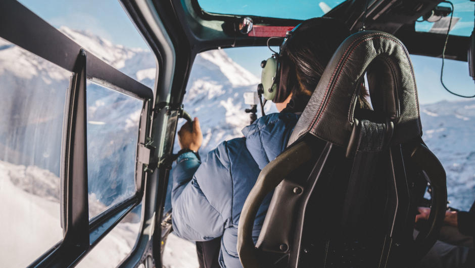 Mount Aspiring Glacier Discover scenic flight. Explore some of New Zealand's most captivating terrain.