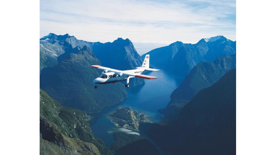 Milford Sound Flightseeing - Real Journeys
