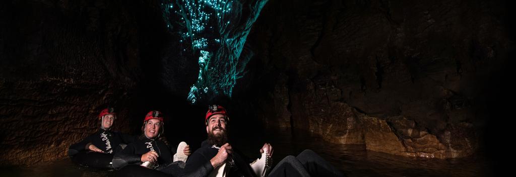 Black Labyrith tour, Waitomo Caves