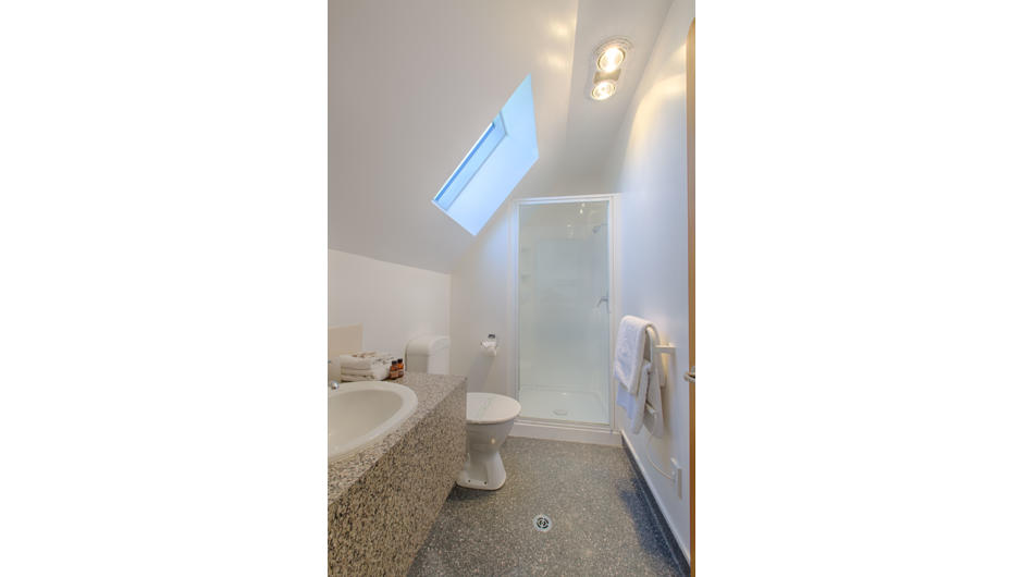 Bella Vista Motel & Apartments Christchurch - One Bedroom Superior Bathroom