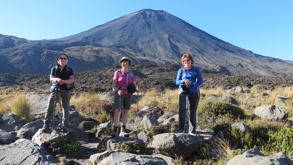 Hiking the world&#039;s best single day hike, the Tongariro Alpine Crossing