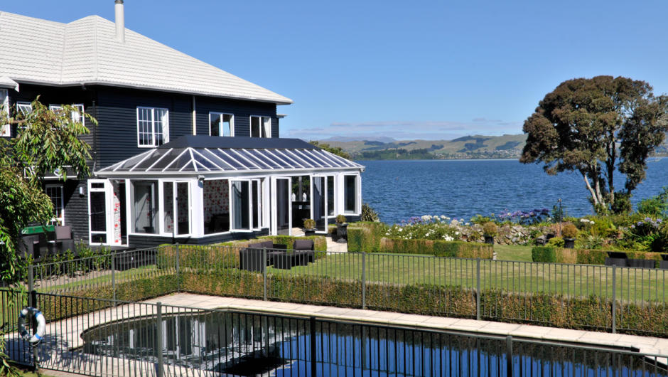 This chic luxury hotel is situated right on the edge of Lake Rotorua