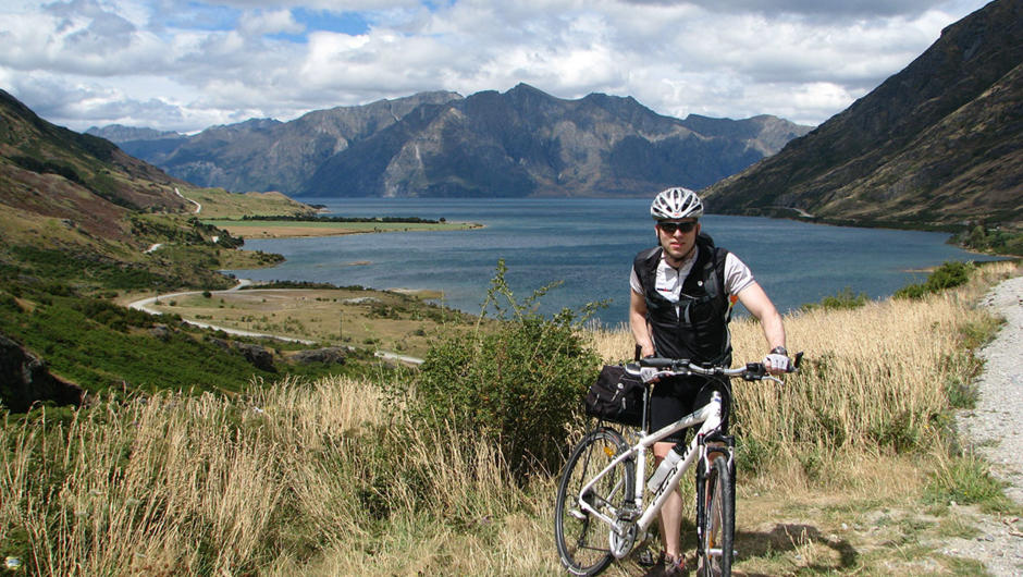 The New Zealand Biking &amp; Hiking Adventure &#039;Weka&#039;