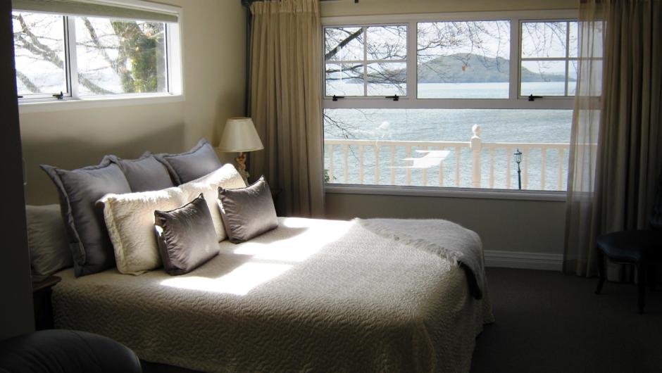 Copper Beech Suite with Views to Island