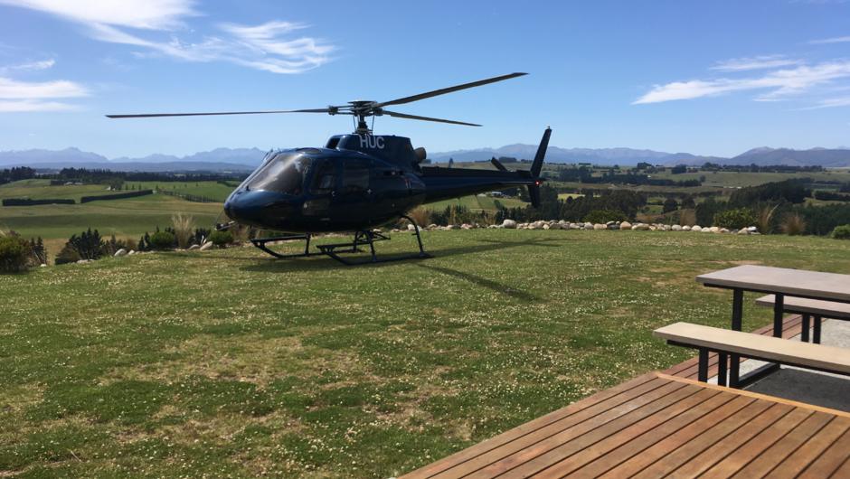 ★Helicopter Experience★
Book a once-in-a-lifetime scenic helicopter flight and they may be able to pick you up from right outside your front door!