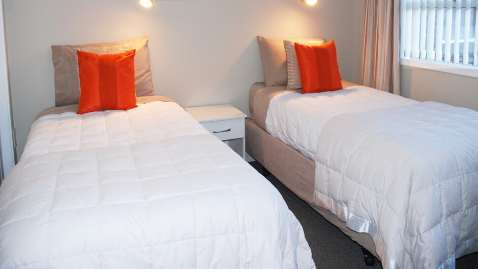 Twin beds in 2 Bedroom apartment