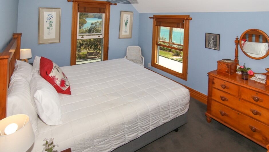 Meadowbank Homestead at Awaroa double bedroom